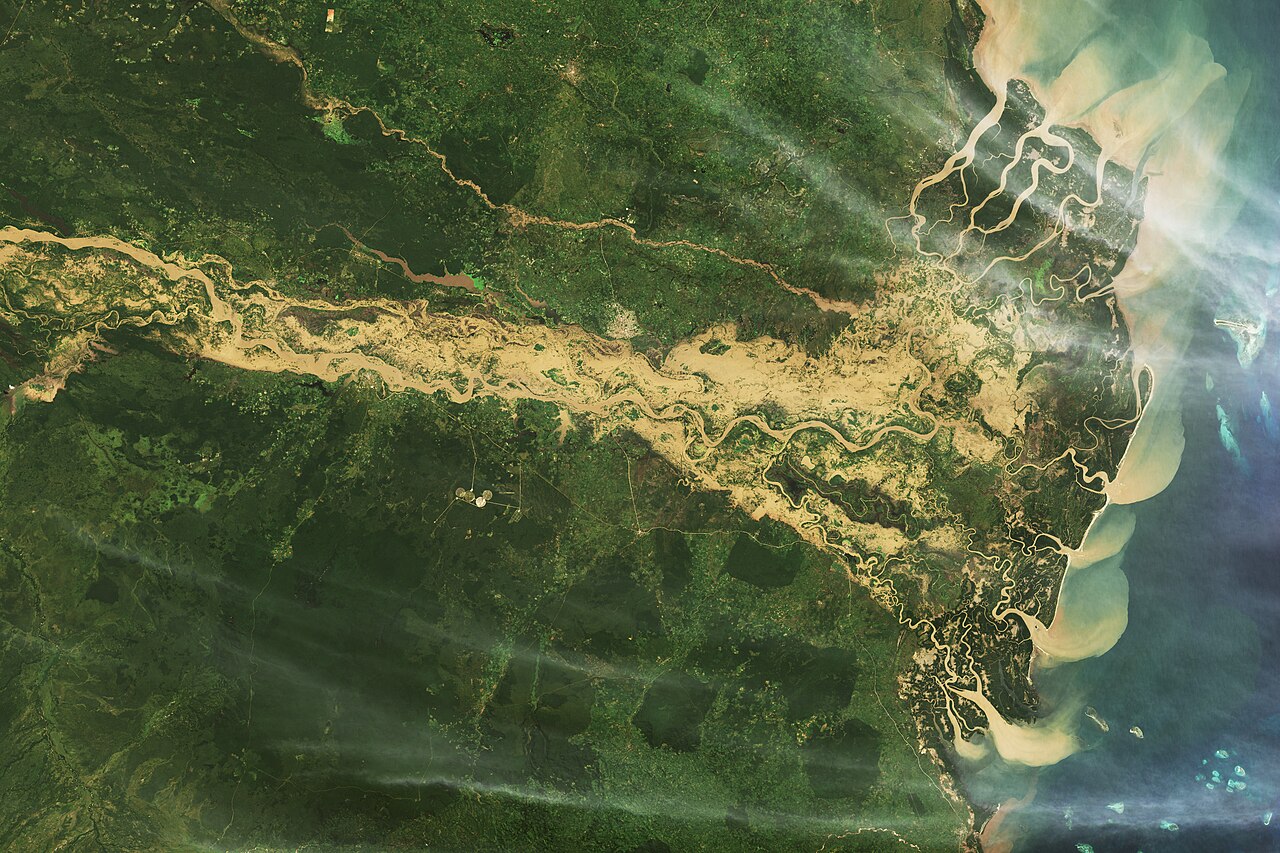 Landsat and MODIS view of Rufiji River flooding in Tanzania, April 2024: a riverine flood of the kind Flood Hub forecasts, not a Flood Hub screenshot