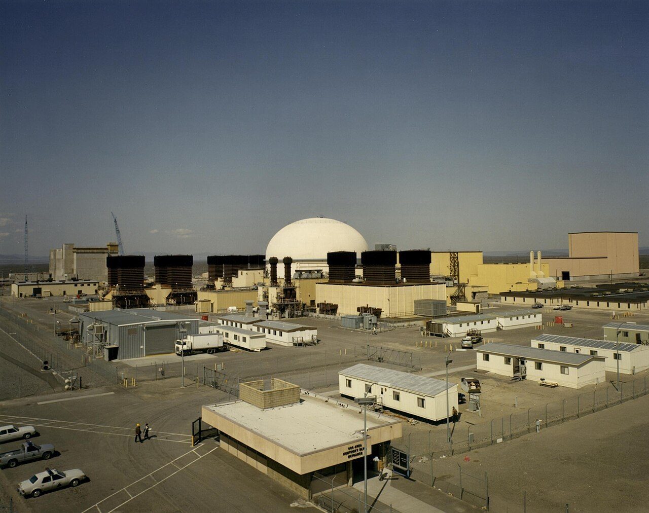 The Fast Flux Test Facility, a sodium-cooled test reactor at the Hanford Site in Washington State, looking northwest.