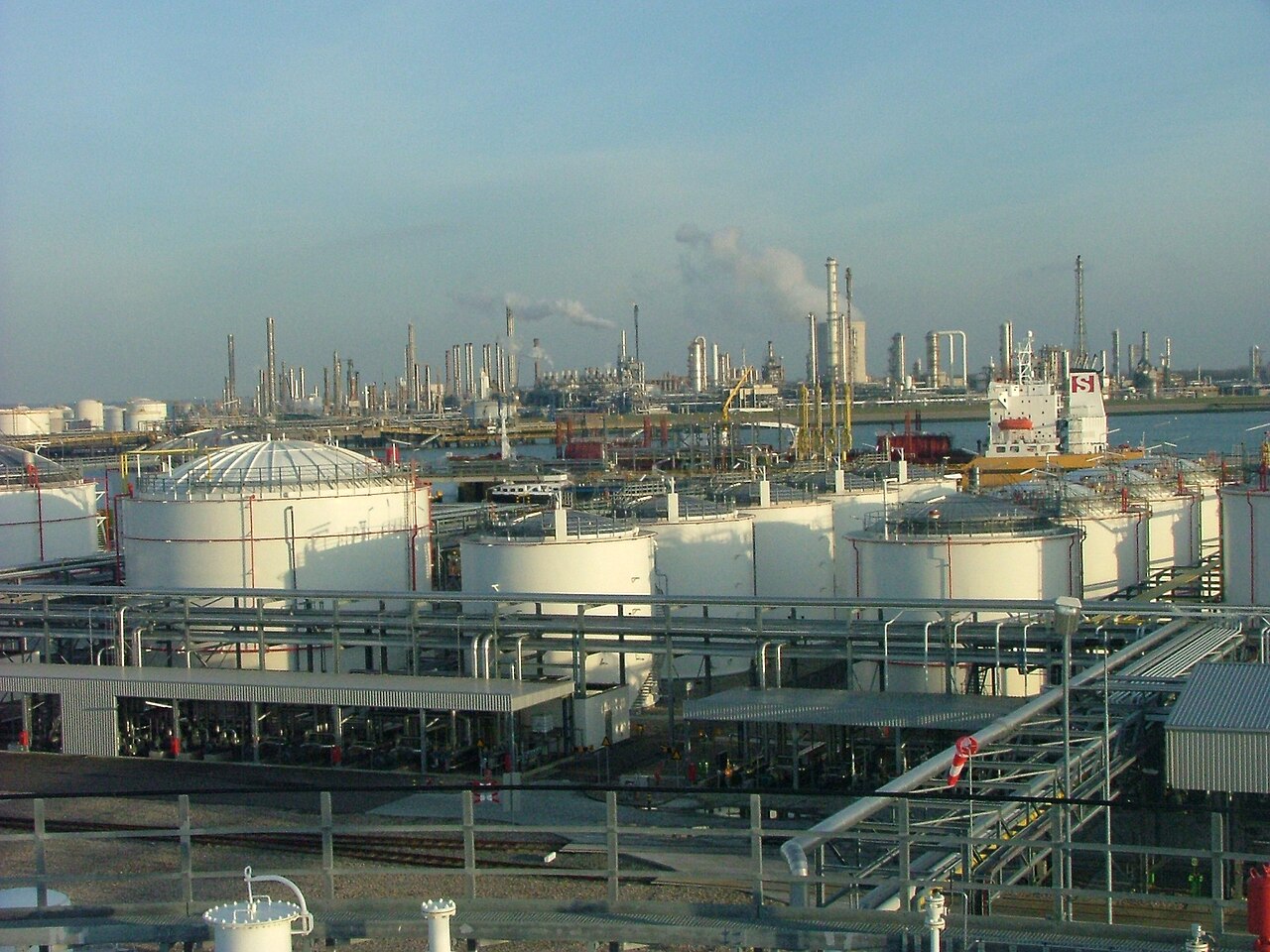 The Ghent-Terneuzen canal at Terneuzen, the industrial waterway next to Yara Sluiskil: not a press photo of the 2026 capture hall